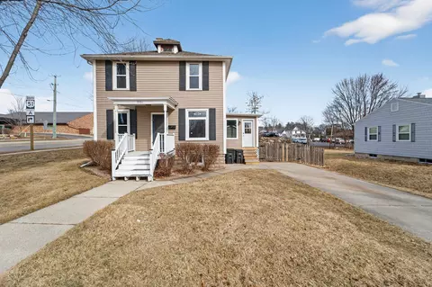 840 W Jefferson St, Stoughton, WI 53589