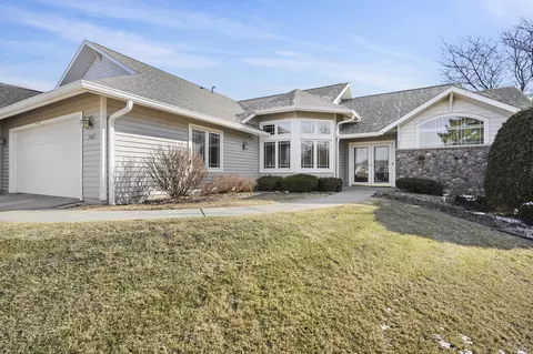 1807 Dewberry Dr, Madison, WI 53719