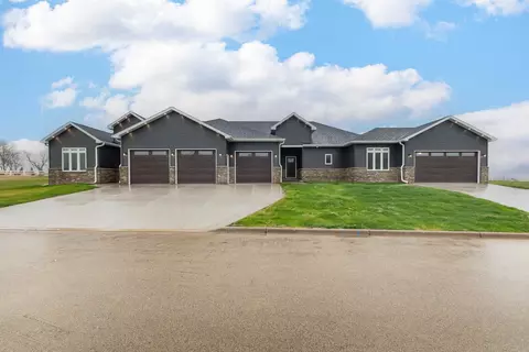 206 Parkview Ave, Shullsburg, WI 53586