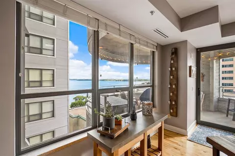 137 E Wilson St #712, Madison, WI 53703