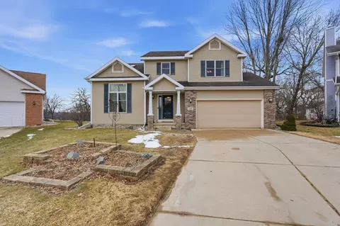 18 Prescott Cir, Madison, WI 53719