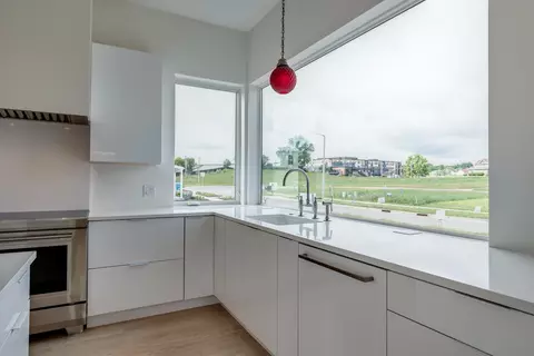 4043 Serenbe St, Middleton, WI 53562