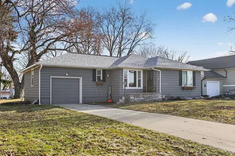 1429 Macarthur Rd, Madison, WI 53714