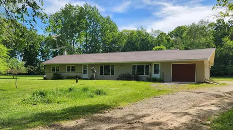 n3412 2nd Avenue, Oxford, WI 53952