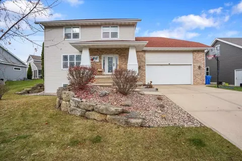 5226 Ninebark Dr, Fitchburg, WI 53711