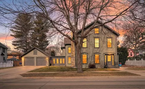 611 E Court St, Janesville, WI 53545