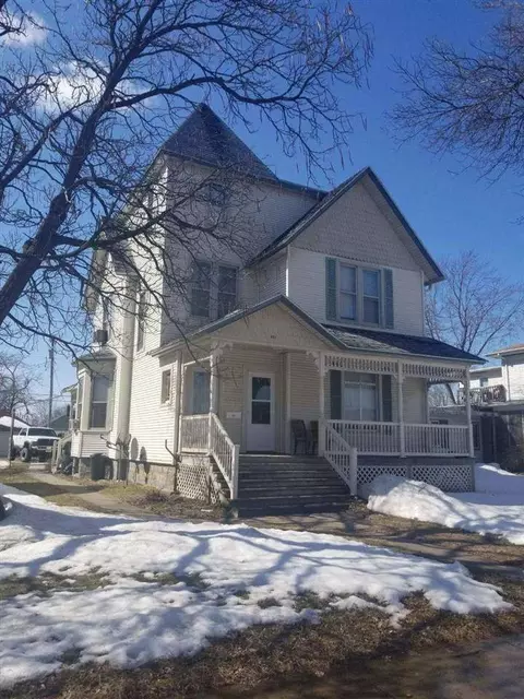 415 Superior Ave, Tomah, WI 54660