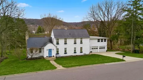 489 N Grove St, Richland Center, WI 53581