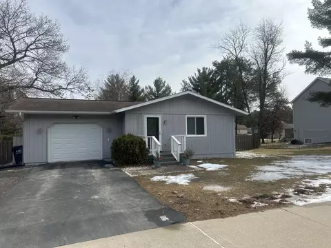 1300 Clara Ave, Wisconsin Dells, WI 53965