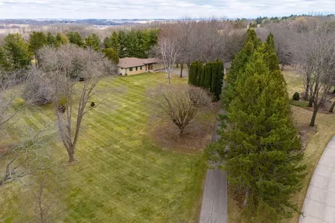 4206 Rose Ct, Middleton, WI 53562