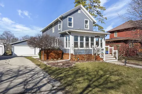 9 N Grand Ave, Deerfield, WI 53531