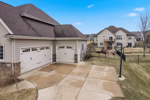 Exterior - 852 Augusta Dr, Oregon, WI 53575 photo 6 of 8