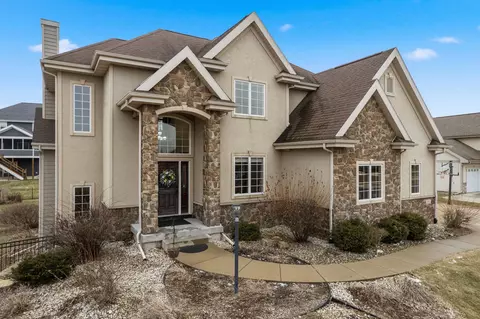852 Augusta Dr, Oregon, WI 53575