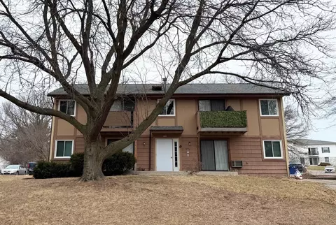 2609 Smithfield Dr, Fitchburg, WI 53719