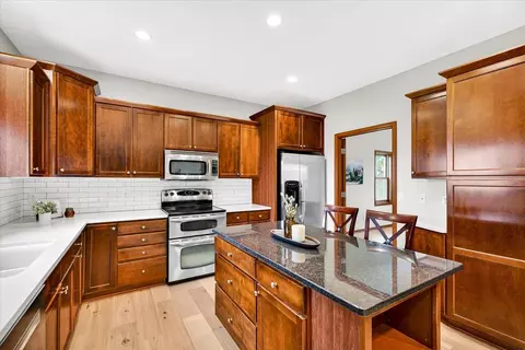 1287 Enterprise Dr, Verona, WI 53593