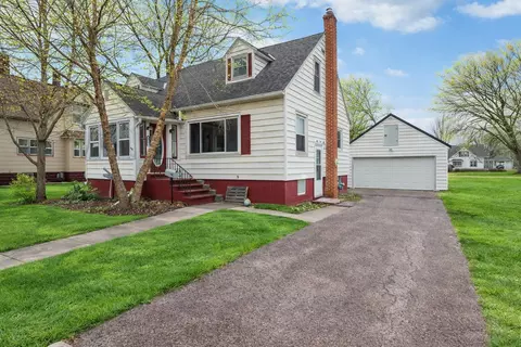 412 W Main St, Reedsburg, WI 53959