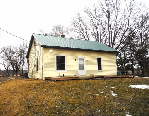 n6758 County Road H, Camp Douglas, WI 54618