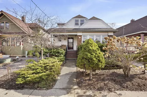 1433 Spaight St, Madison, WI 53703