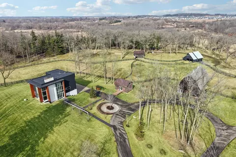 2797 Lalor Rd, Oregon, WI 53575