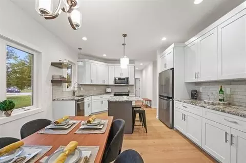 117 Ashberry Ln, Stoughton, WI 53589