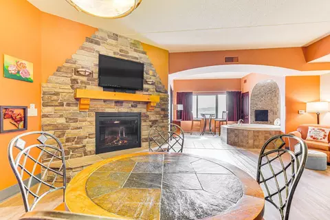 2411 River Rd #2236, Wisconsin Dells, WI 53965