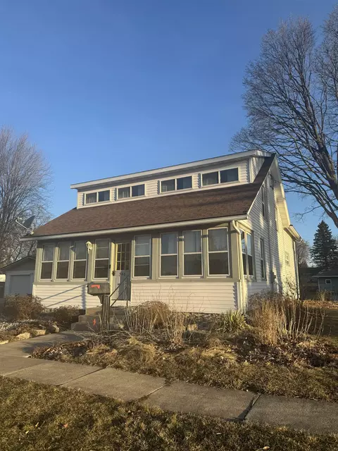 566 Scott St, Ripon, WI 54971