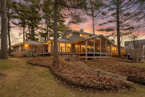 513 Greenway Ave, Green Lake, WI 54941