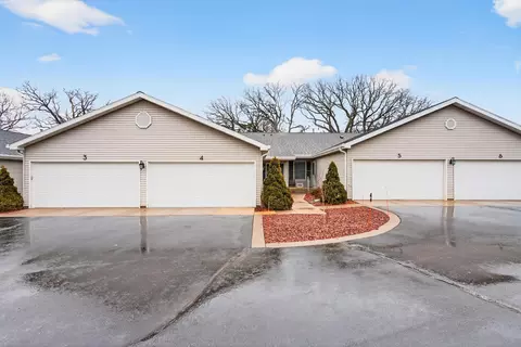 511 Griswold St #4, Ripon, WI 54971