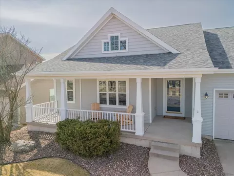 220 Red Birch Run, Madison, WI 53718
