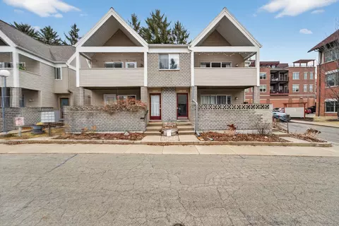 330 Amoth Ct #D, Madison, WI 53704