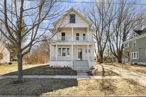 817 W Jefferson St, Stoughton, WI 53589