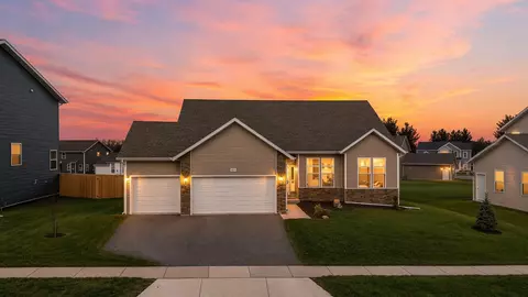 821 Margarets Way, Belleville, WI 53508