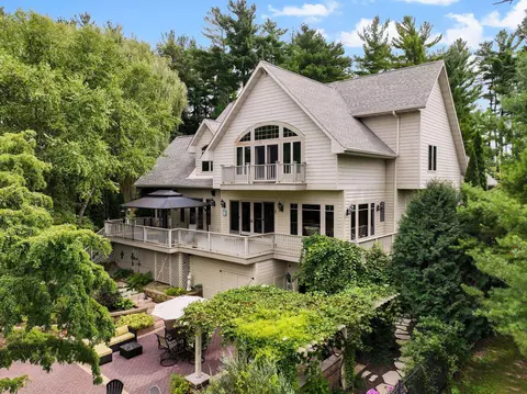 8523 N Stone Farm Rd, Edgerton, WI 53534