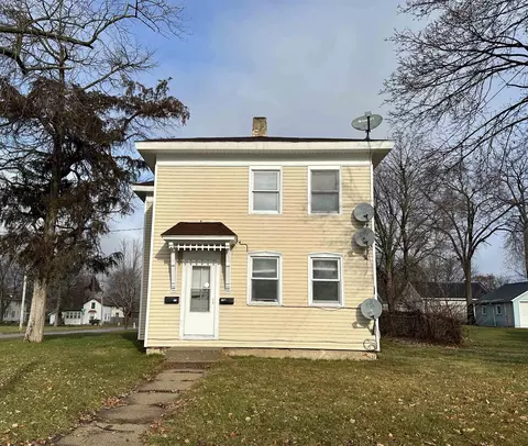 957 W Grand Ave, Beloit, WI 53511