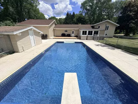 s9061 Meadowdale Road, Prairie Du Sac, WI 53578