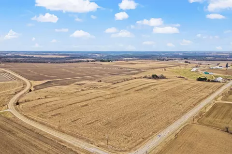 66 42 Acres North Of Town Of Dodgeville, Dodgeville, WI 53533