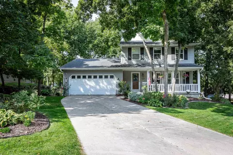 156 Hickory Ct, Oregon, WI 53575