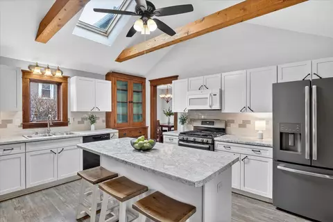 309 N Main St, Edgerton, WI 53534
