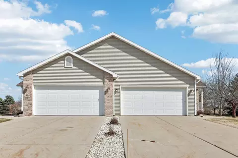 844 Dunn Ave, Oregon, WI 53575