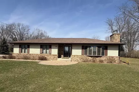 1125 Parkview Dr, Tomah, WI 54660
