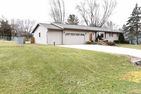 3717 Token Rd, Deforest, WI 53532