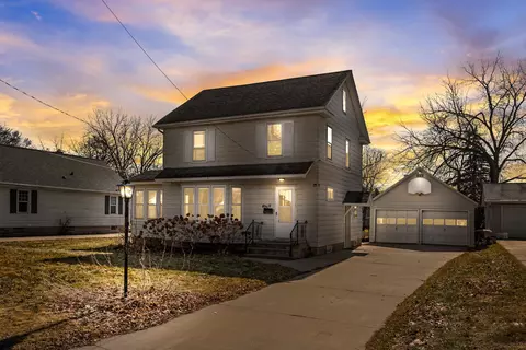 425 Howard St, Ripon, WI 54971