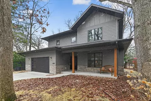 6003 Midwood Ave, Monona, WI 53716