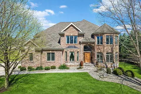 9706 Sandhill Rd, Middleton, WI 53562