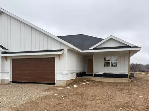 1127 Parkview St, Cottage Grove, WI 53527