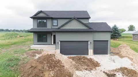 203 W 2nd St, Friesland, WI 53935
