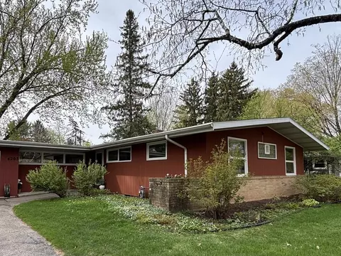 4205 Somerset Ln, Madison, WI 53711