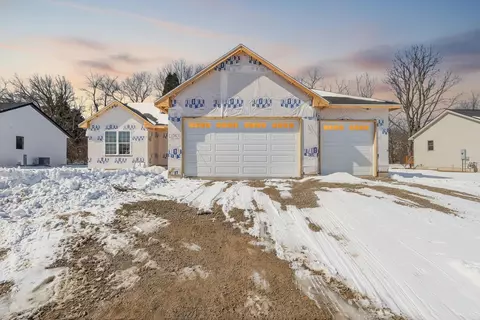 4255 Huntinghorne Dr, Janesville, WI 53546