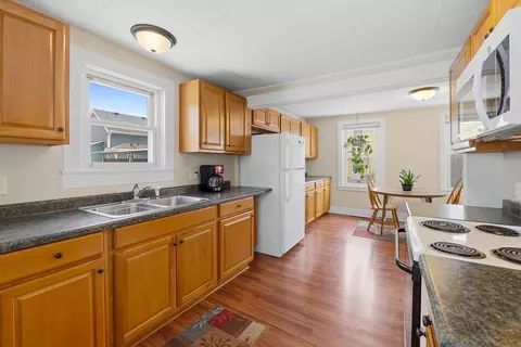 106 W Main St, Beaver Dam, WI 53916