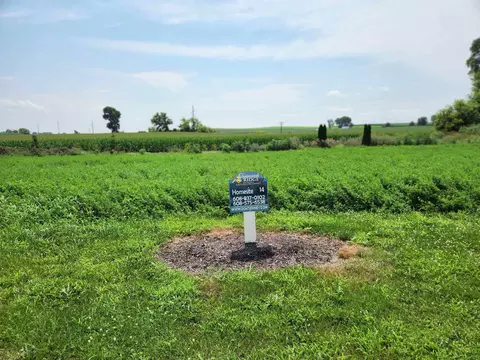 856 Valley Rd, Dane, WI 53529